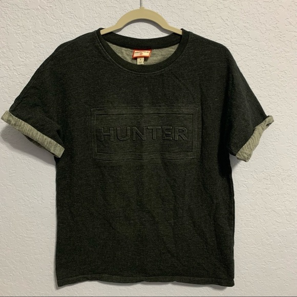 Hunter Men’s Dark Gray Embossed Logo Short Sleeves Tee - Picture 1 of 4